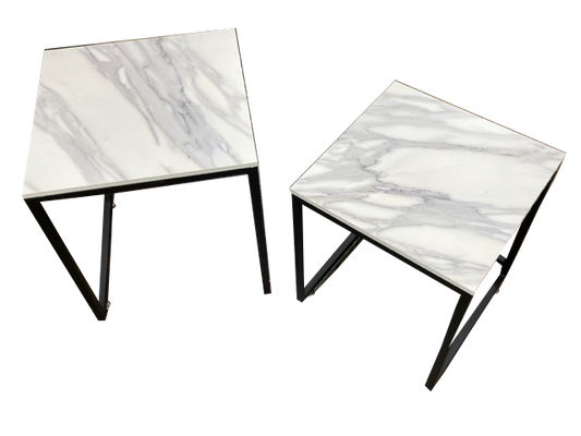 Mesa Auxiliar Símil Mármol Tablero Himalaya Cuadrada ancho 45 cm X 54 cm alto